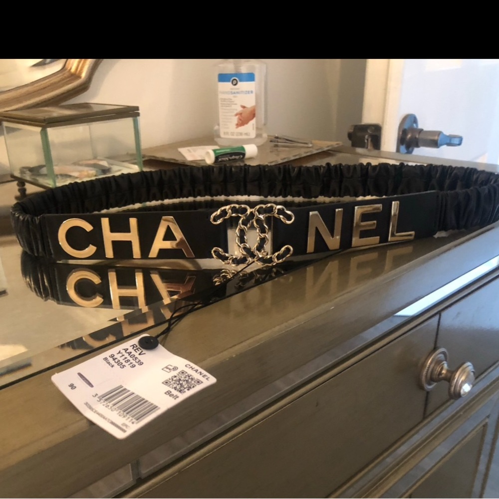 RARE CHANEL BELT 🖤